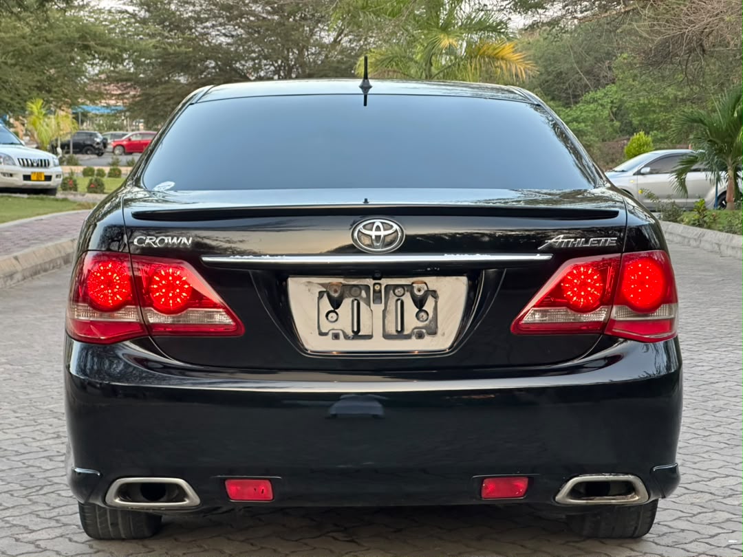 TOYOTA CROWN ATHLETES NEW thumbnail 13